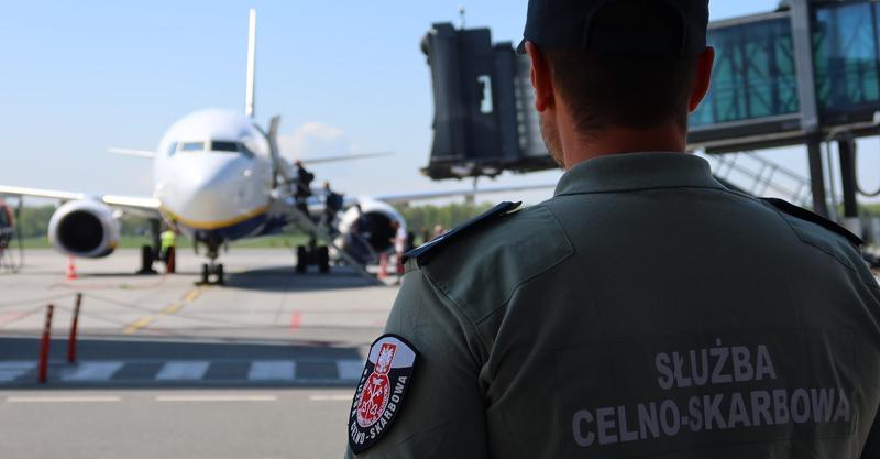 Wynagrodzenia celników w Europie