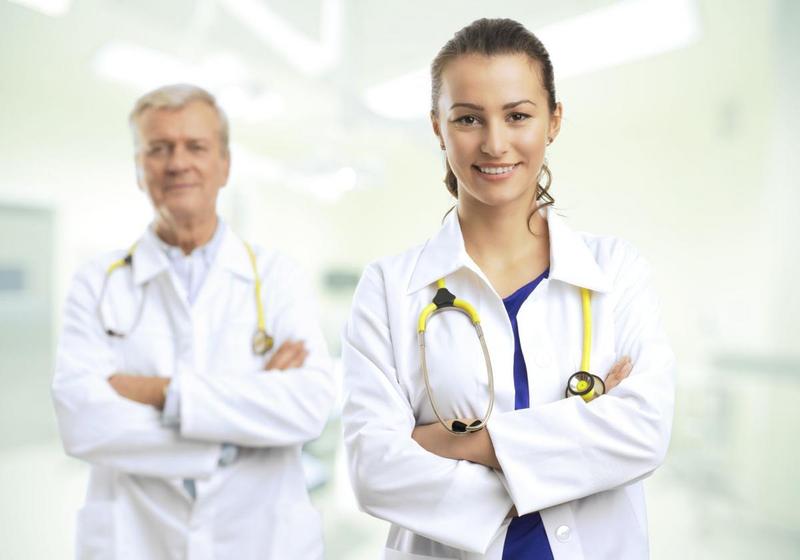 Zarobki lekarzy Szwajcaria