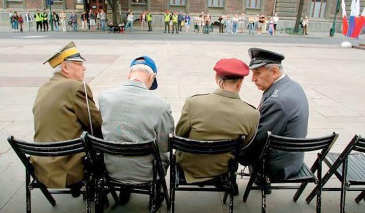 Emerytura mundurowa po 15 latach – co warto wiedzieć o tym systemie?