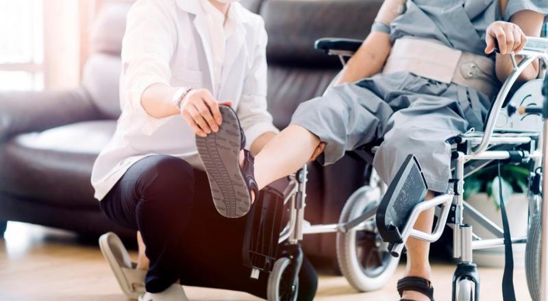 Jak uzyskać zasiłek rehabilitacyjny i poprawić swoją sytuację zdrowotną?